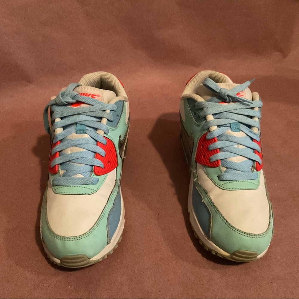 Teenager Nike Air Max Girl’s Shoes Size 6Y Leather Multicolor - Picture 2 of 7